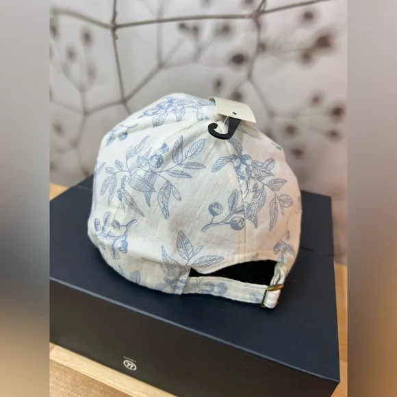 Floral print and embroidered PARIS cap, NEW. fresh and unique French style - Picture 6 of 9